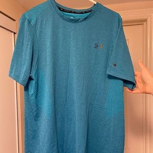 Under Armour Mens Workout Shirt